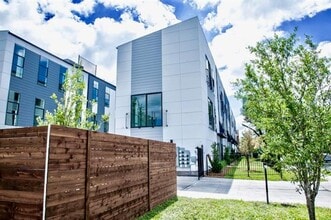 4901 Live Oak St in Dallas, TX - Building Photo - Building Photo