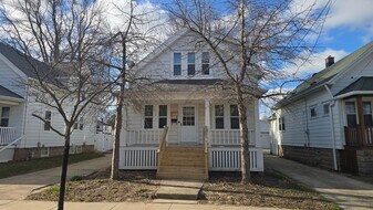 1727 E Morgan Ave in Milwaukee, WI - Building Photo