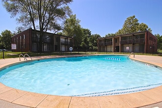 Crown Heights Apartments in Kansas City, MO - Building Photo - Building Photo