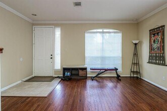 1128 Stone Gate Dr in Irving, TX - Building Photo - Building Photo