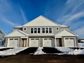 Arbour Green in Douglassville, PA - Foto de edificio - Building Photo