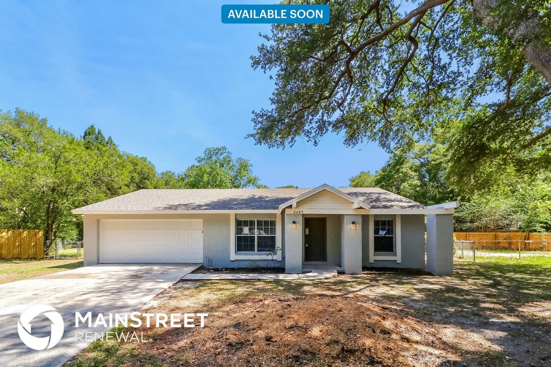 2289 Crystalview Ct in Lakeland, FL - Building Photo