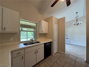 8347 Caloosa Rd in Ft. Myers, FL - Building Photo - Building Photo