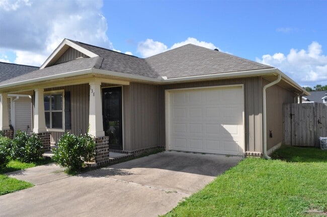 138 Cottage View Dr in Pensacola, FL - Building Photo - Building Photo