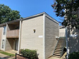 6680 Whispering Oak Pl in Memphis, TN - Building Photo