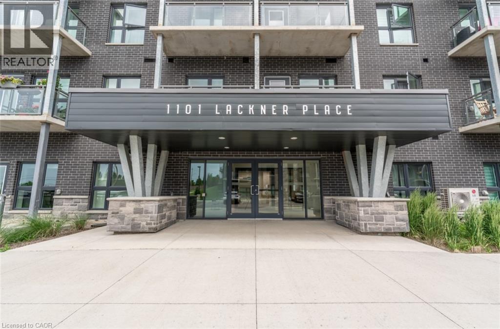 1101 Lackner Pl in Kitchener, ON - Building Photo