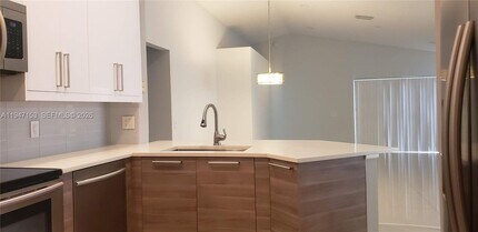 1628 Salerno Cir in Weston, FL - Building Photo - Building Photo