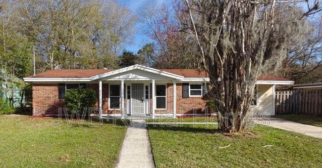 property at 7557 Sharbeth Dr S