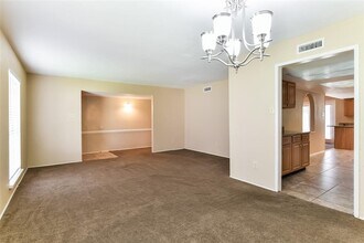 5514 Edgebrook Forest Dr in Houston, TX - Building Photo - Building Photo