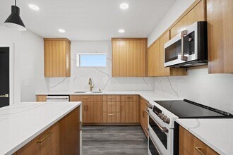 8610 Grandview Dr in Jonestown, TX - Building Photo - Building Photo