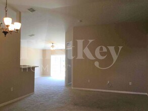 425 Hammerstone Ave in Haines City, FL - Building Photo - Building Photo