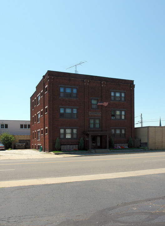 110 9th St NW in Canton, OH - Building Photo