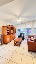 4900 Cleveland St in Hollywood, FL - Building Photo - Building Photo