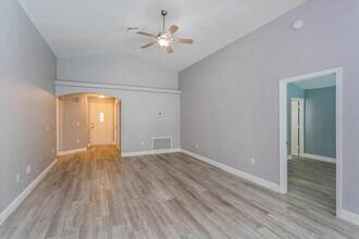 2909 Summer Winds Cir in St. Cloud, FL - Building Photo - Building Photo