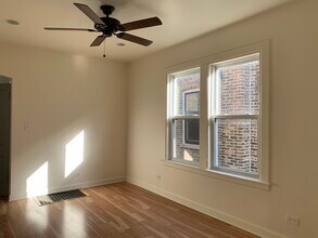 1810 N Long Ave in Chicago, IL - Building Photo - Building Photo