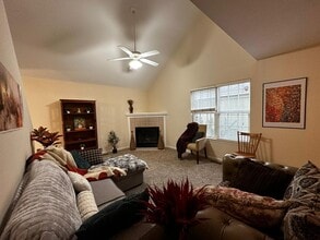 1511 Legend Trail Dr in Lawrence, KS - Building Photo - Building Photo