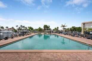 851 Three Islands Blvd, Unit 317 in Hallandale Beach, FL - Building Photo