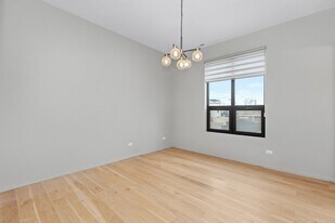 1734 N California Ave in Chicago, IL - Building Photo