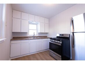 118 13th Ave S in South St. Paul, MN - Building Photo - Building Photo