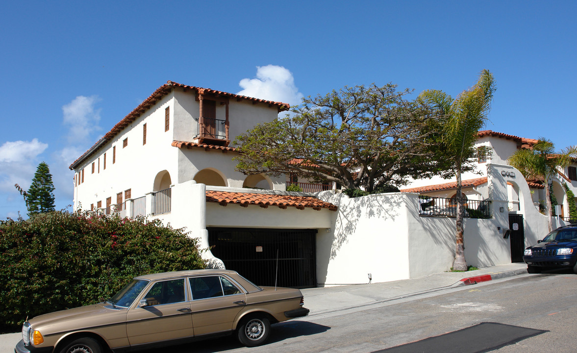 Casa De Marca in San Clemente, CA - Building Photo