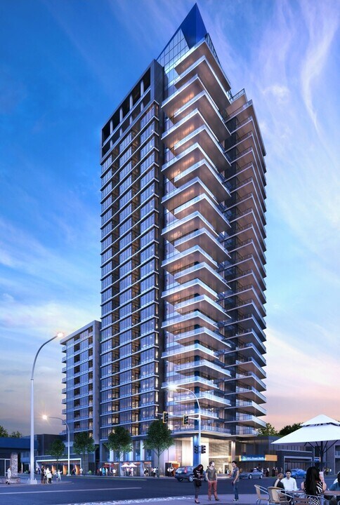 1588 Johnston Rd in White Rock, BC - Building Photo