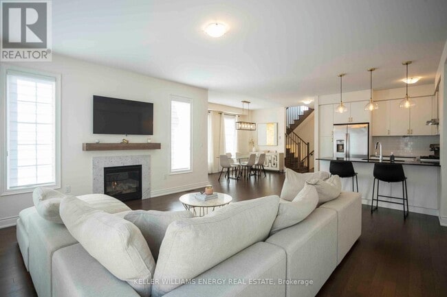 property at 1 Tremoy Rd