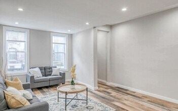 2021 W Oxford St in Philadelphia, PA - Building Photo - Building Photo