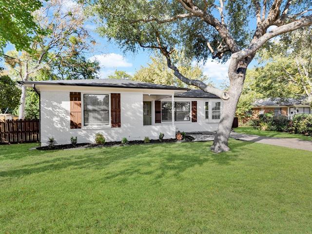 203 Joe White St in Rockwall, TX - Building Photo - Building Photo