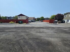 1702 W Lee St in Moses Lake, WA - Building Photo