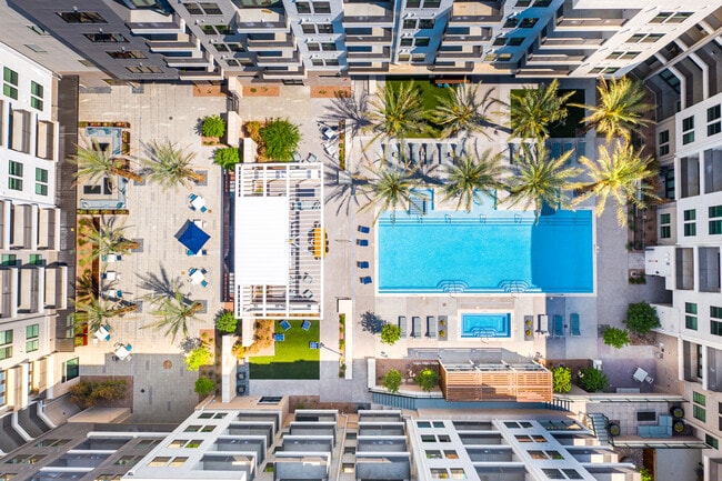 Auric Symphony Park in Las Vegas, NV - Building Photo - Building Photo