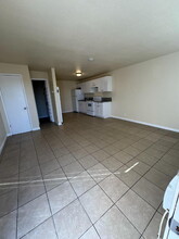 1239 E Bellevue Rd in Atwater, CA - Building Photo - Building Photo