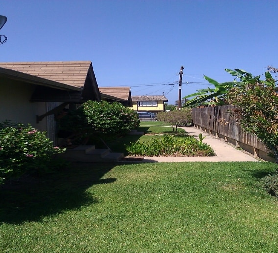 1141-1195 Gardena Rd in Encinitas, CA - Foto de edificio
