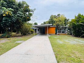 1840 Maple Ave in Ft. Myers, FL - Building Photo