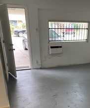 538 Glenvale Dr in Houston, TX - Foto de edificio - Building Photo