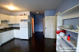 1576 Tremont St, Unit 2 in Boston, MA - Building Photo - Building Photo