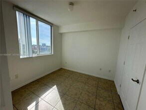 119 SW 6th Ave in Miami, FL - Foto de edificio - Building Photo