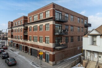 Lincoln Center in Chicago, IL - Foto de edificio - Building Photo