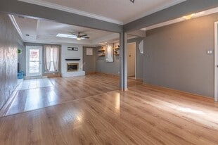 2707 Woodshire Dr in Arlington, TX - Building Photo