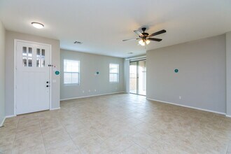 21899 S 215th St in Queen Creek, AZ - Foto de edificio - Building Photo