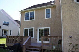 323 Country Club Dr in Lansdale, PA - Building Photo - Building Photo
