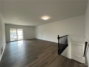 39 Rock Garden Ln in Richmond, VA - Foto de edificio - Building Photo
