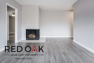 12737 Moorpark St in Los Angeles, CA - Foto de edificio - Building Photo