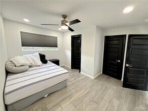 1000 E Ithaca Ave in McAllen, TX - Building Photo - Building Photo