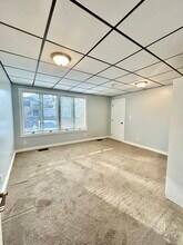 353 Cabot St, Unit 353 in Beverly, MA - Building Photo - Building Photo