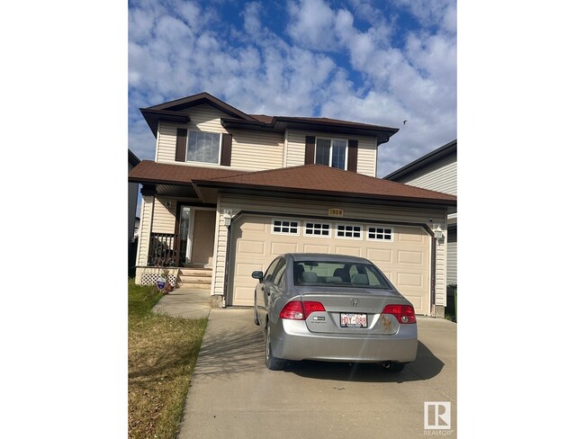 1906 Hammond Pl NW