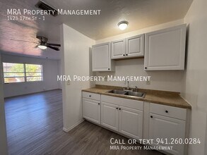 1423 17th St in Sarasota, FL - Building Photo - Building Photo