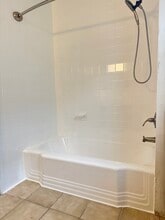 75 Atlantic St, Unit 2 in Carteret, NJ - Building Photo - Building Photo