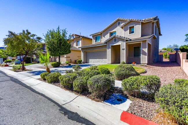 10872 Wallflower Ave in Las Vegas, NV - Building Photo - Building Photo