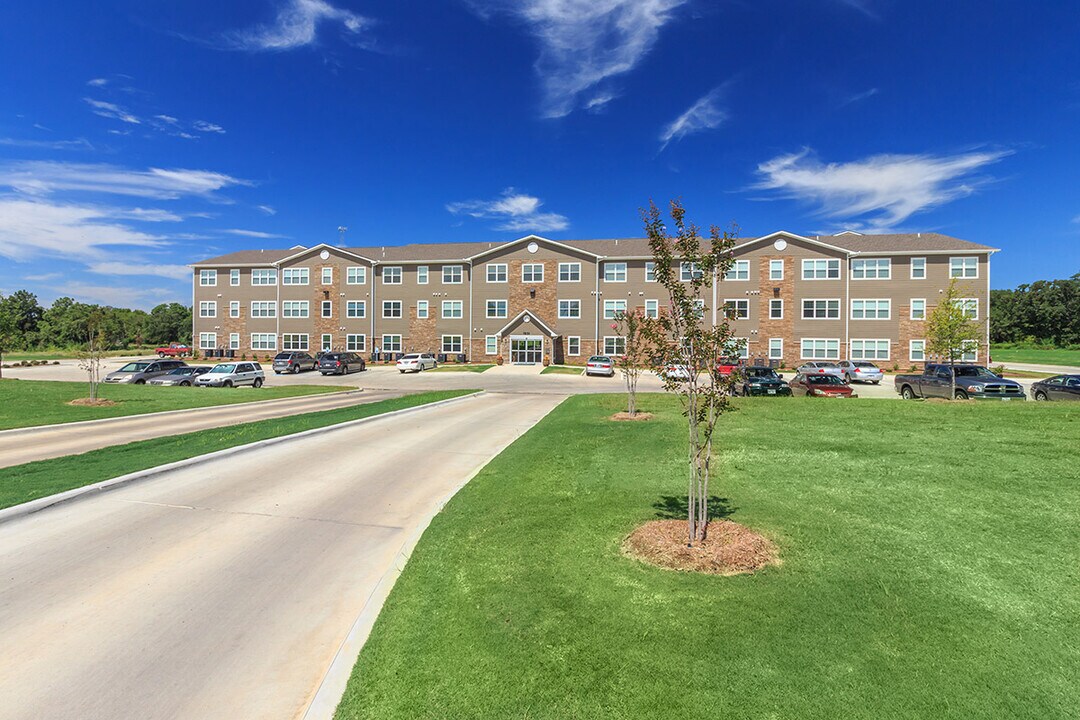 Hunter's Chase Senior Apartments in Rockdale, TX - Foto de edificio