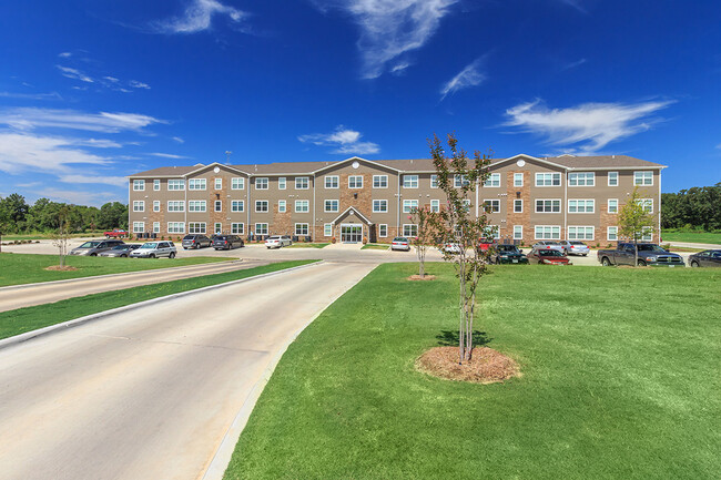 Hunter's Chase Senior Apartments